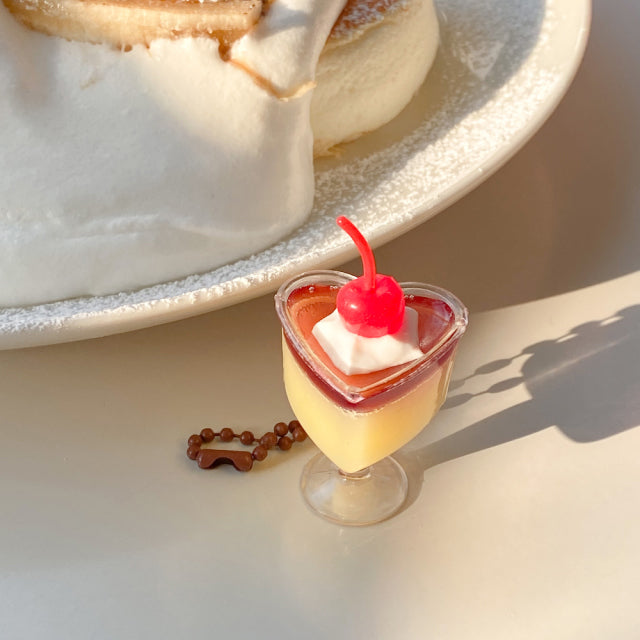 Resin pudding keychain